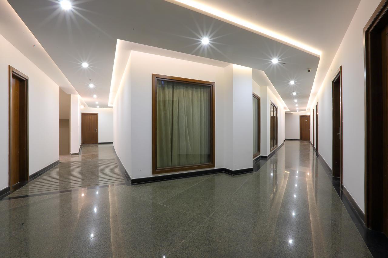 Grand Hotel Nawanshahr Nawāshahr Buitenkant foto