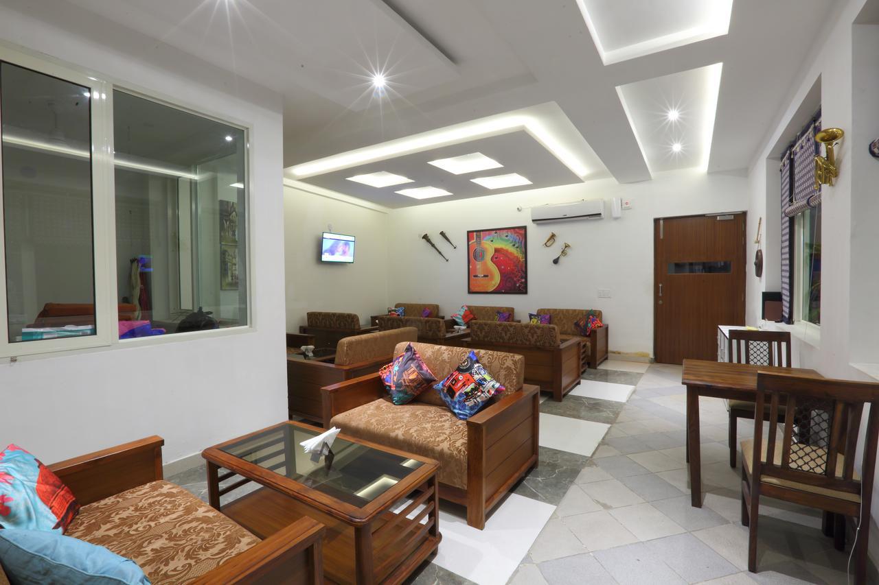 Grand Hotel Nawanshahr Nawāshahr Buitenkant foto