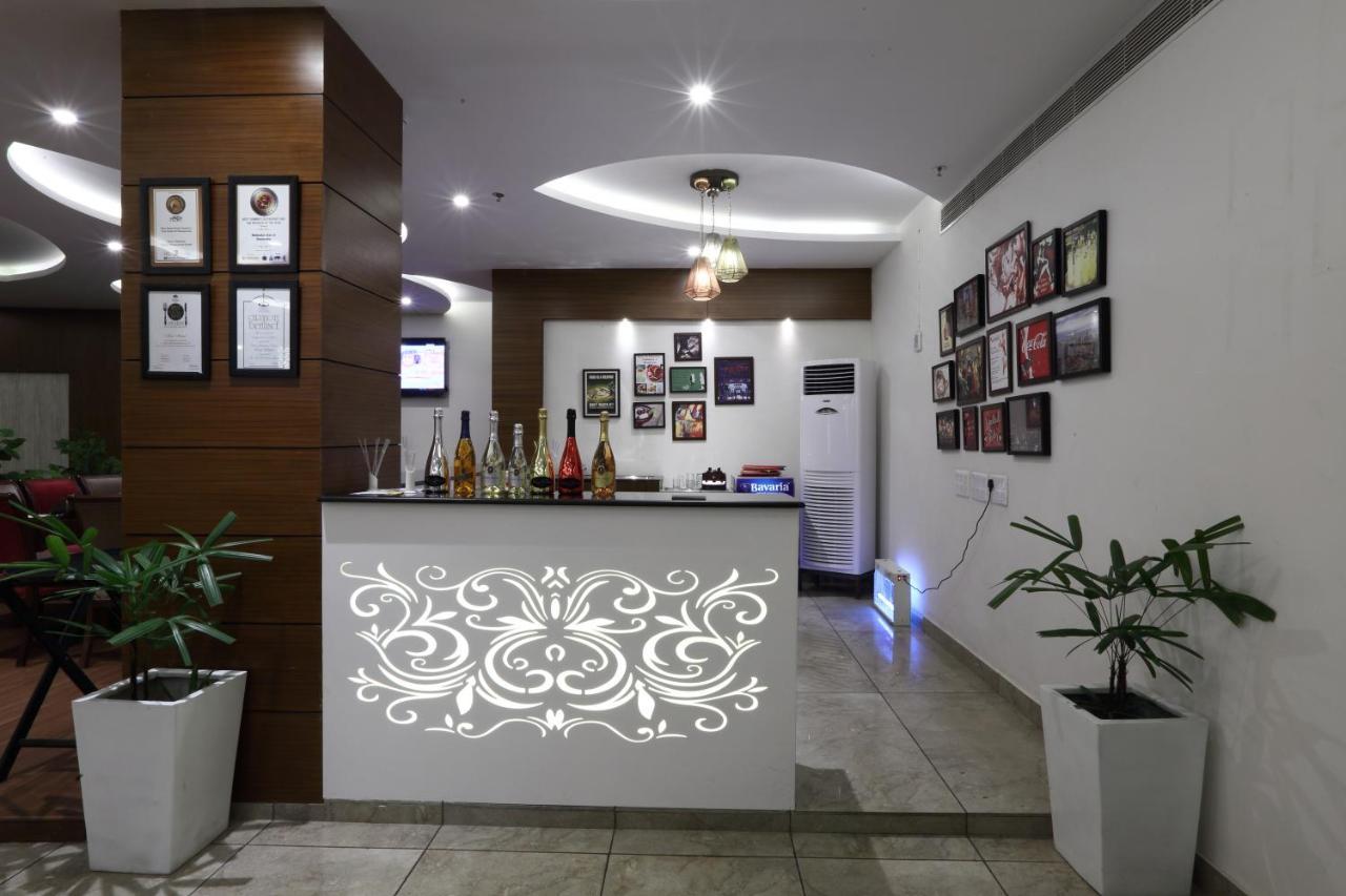 Grand Hotel Nawanshahr Nawāshahr Buitenkant foto